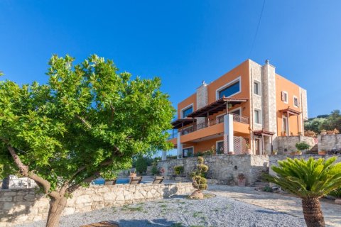 3 bedrooms Villa in Heraklion, Greece No. 55142 2