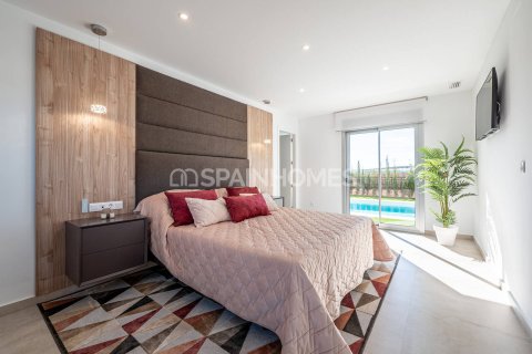 4 dormitorios Villa en Algorfa, Spain No. 27869 8