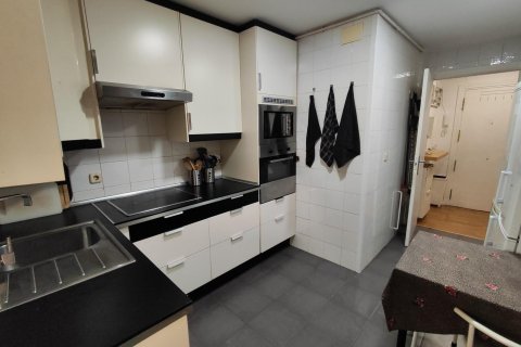 5 dormitorios Apartment en Madrid, Spain No. 27865 23