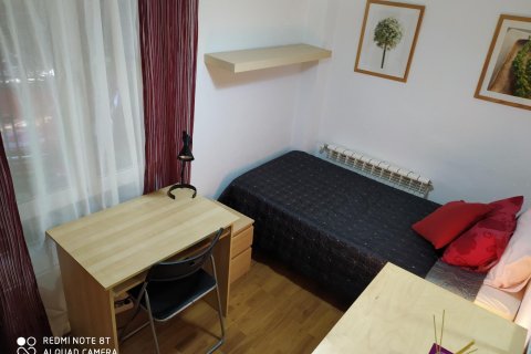 5 chambres Appartement à Madrid, Spain No. 27865 8