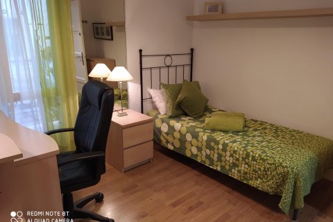 5 chambres Appartement à Madrid, Spain No. 27865 17