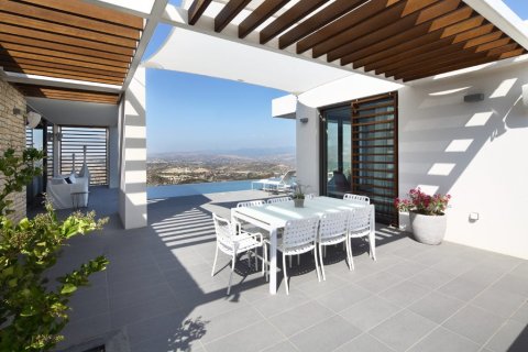 4 bedrooms Villa in Tsada, Cyprus No. 37432 7