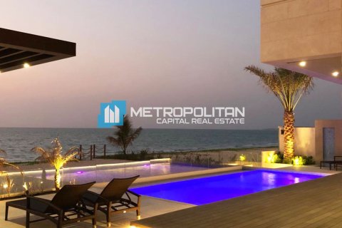 5 dormitorios Villa en  Saadiyat Island, UAE No. 4242 9