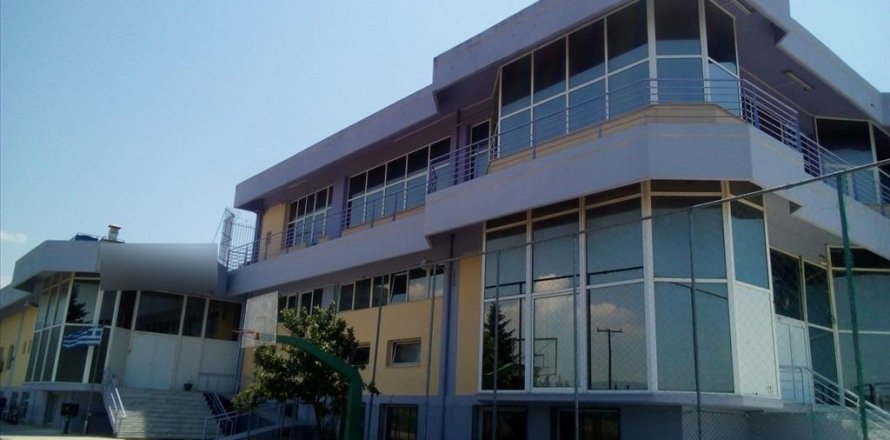 3200m² Edificio en Pylaia, Greece No. 58052