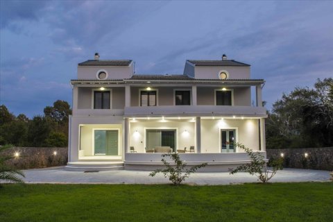 5 bedrooms Villa in Corfu, Greece No. 58033 5