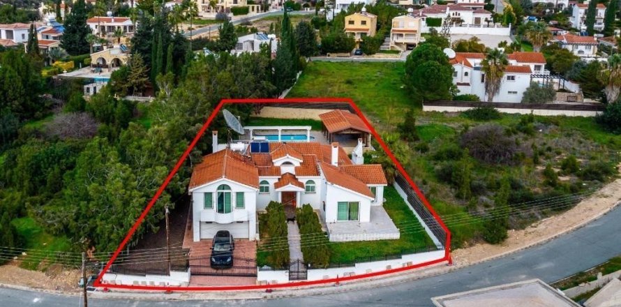 4 dormitorios House en Tala, Cyprus No. 37107