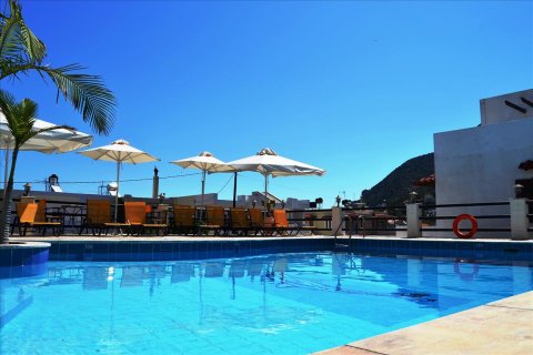 1400m² Hotel in Agios Nikolaos, Greece No. 58674 2