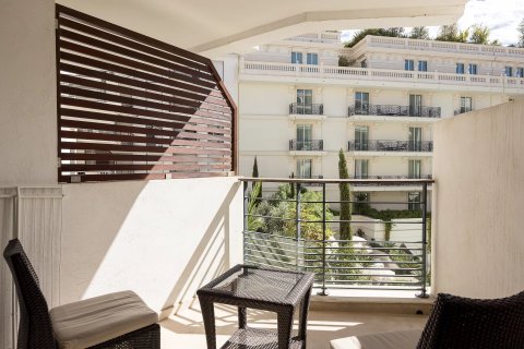 2 dormitorios Apartment en Cannes, France No. 68046 10