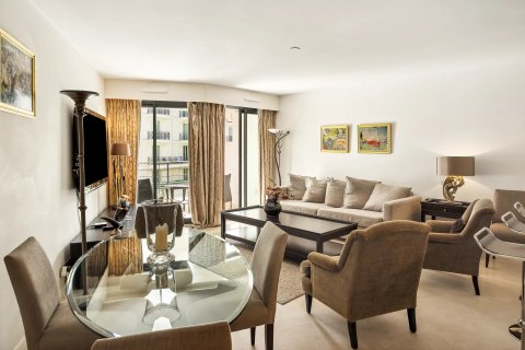 2 dormitorios Apartment en Cannes, France No. 68046 1