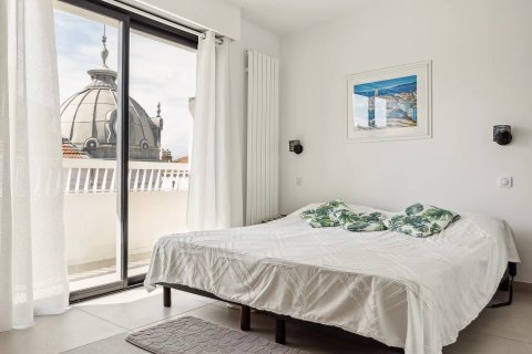 2 dormitorios Apartment en Cannes, France No. 68042 7