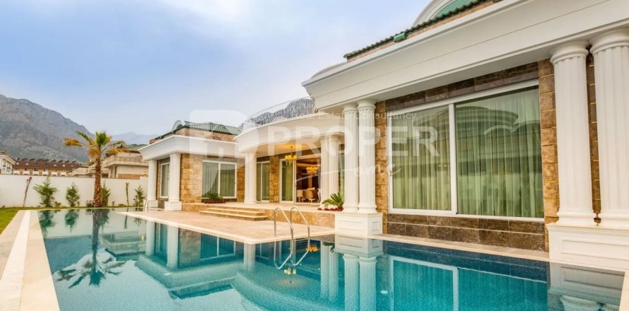 0+8 Villa in Kemer, Turkey No. 10873