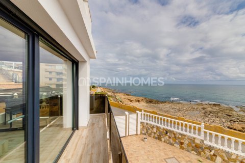 4 dormitorios Villa en Torrevieja, Spain No. 26657 5