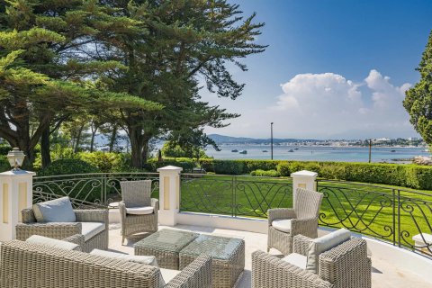 10 bedrooms Villa in Antibes, France No. 69162 5