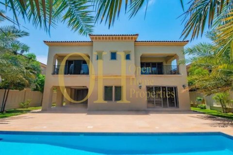 4 bedrooms Villa on the Saadiyat Island, UAE No. 8404 2