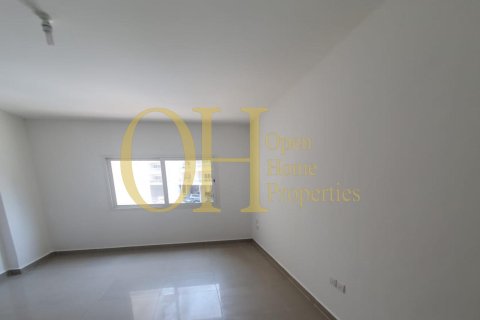 2 bedrooms Apartment in Al Reef, UAE No. 8407 6