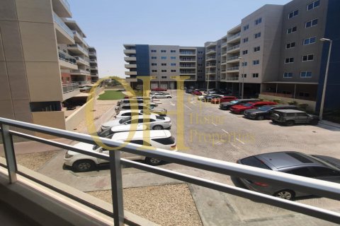 2 bedrooms Apartment in Al Reef, UAE No. 8407 3