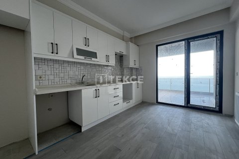 4+1 Apartment in Yomra, Turkey No. 11660 25