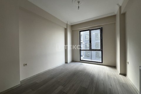 4+1 Apartment in Yomra, Turkey No. 11660 26