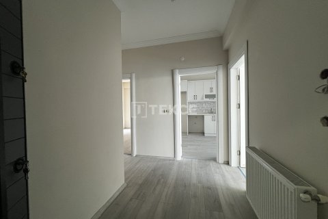 4+1 Apartment in Yomra, Turkey No. 11660 18