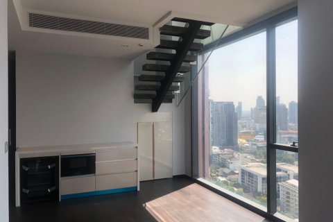 2 bedrooms Condo  in Bangkok, Thailand No. 276 1