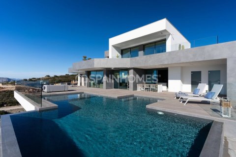 4 bedrooms Villa in Benitachell, Spain No. 26352 1