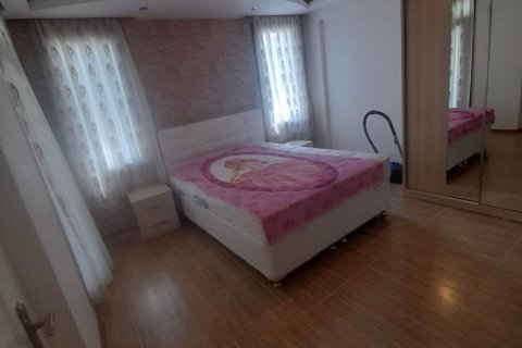 2+1 Apartment in Oba, Turkey No. 13901 19