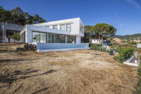 5 dormitorios Villa en Barcelona, Spain No. 26072 2