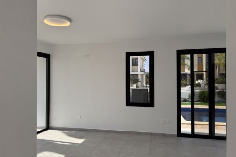 4 bedrooms Villa in Pyla, Cyprus No. 36667 4