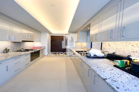 3 dormitorios Apartment en The Address Sky View Towers, UAE No. 6947 7