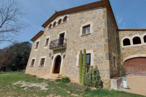 5 bedrooms House in Girona, Spain No. 25565 1