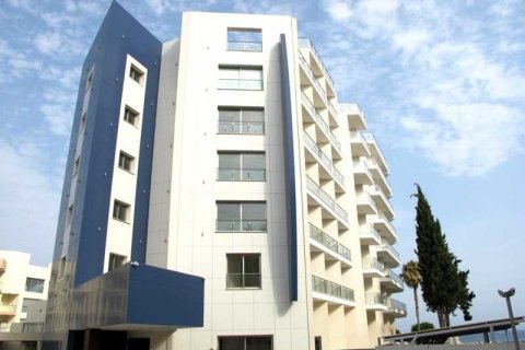 2 bedrooms Apartment in Limassol, Cyprus No. 34625 4