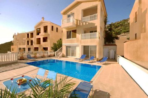 6 dormitorios House en Pegeia, Cyprus No. 75990 1