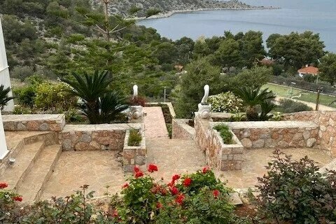 4 bedrooms House in Solygeia, Greece No. 54188 4