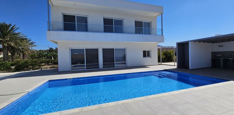 3 bedrooms Villa in Paphos, Cyprus No. 36752