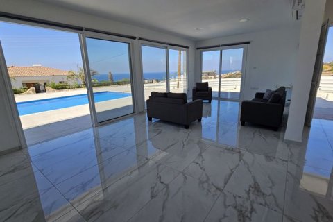 3 bedrooms Villa in Paphos, Cyprus No. 36752 11