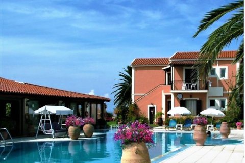 280m² Hotel à Corfu, Greece No. 57379 2