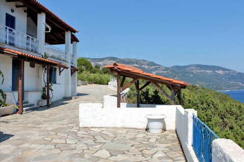 4 bedrooms Villa in Central Greece, Greece No. 49116 1