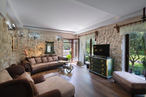 4 dormitorios Villa en Prcanj, Montenegro No. 66978 20