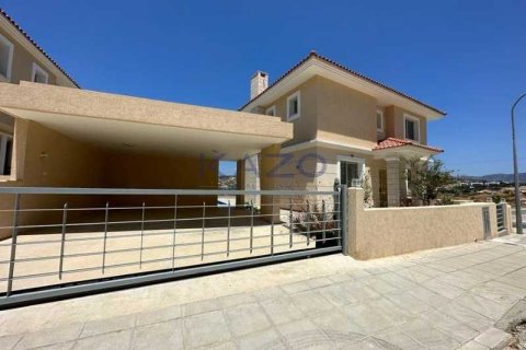 5 bedrooms Villa in Agios Tychonas, Cyprus No. 74876 9