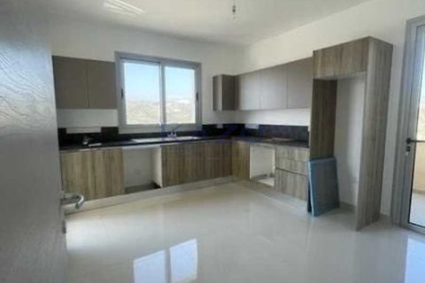 5 bedrooms Villa in Agios Tychonas, Cyprus No. 74876 3