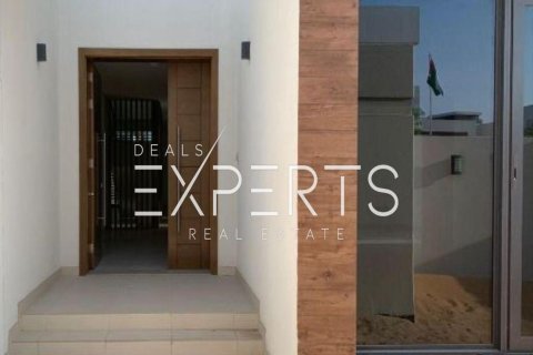 5 bedrooms Villa on the Yas Island, UAE No. 52759 11