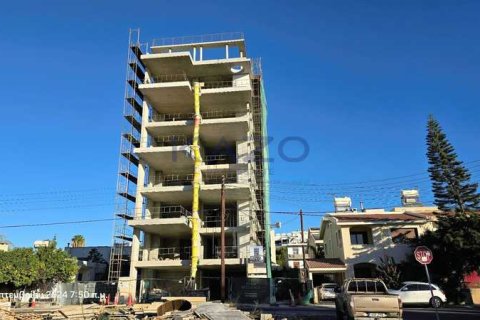 3 dormitorios Apartment en Limassol, Cyprus No. 63889 2