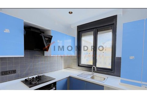 2+1 Apartment en Besiktas, Turkey No. 17083 6