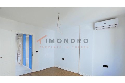 2+1 Appartement à Besiktas, Turkey No. 17083 10