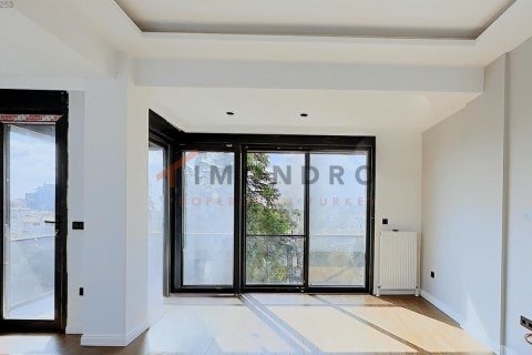 2+1 Apartment en Besiktas, Turkey No. 17083 12