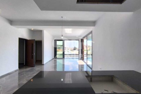 4 bedrooms Penthouse in Limassol, Cyprus No. 76605 3