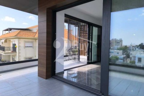 4 bedrooms Penthouse in Limassol, Cyprus No. 76605 2