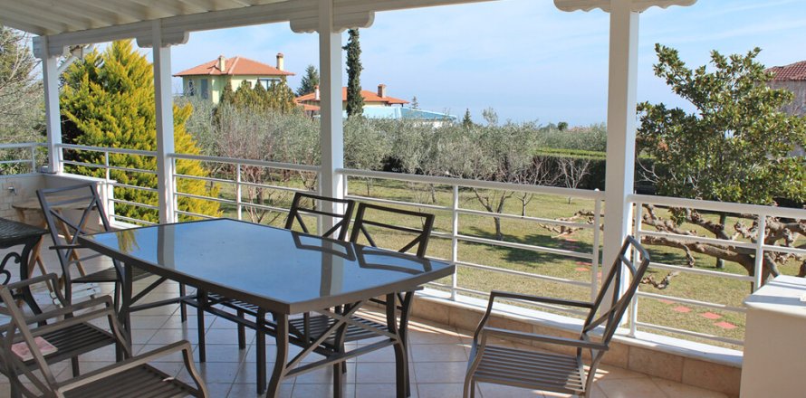 5 bedrooms Villa in Pieria, Greece No. 55655