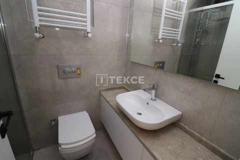 2+1 Apartment en Mezitli, Turkey No. 75532 16