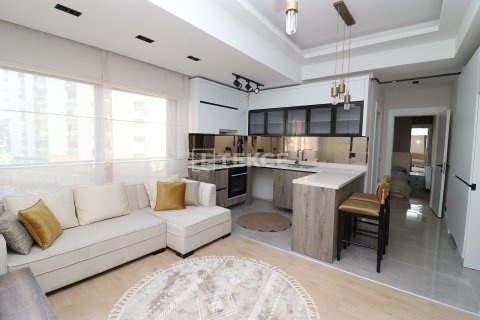 2+1 Apartment en Mezitli, Turkey No. 75532 3